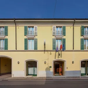 Hotel Gambara Hotel