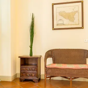 Les - Apartment