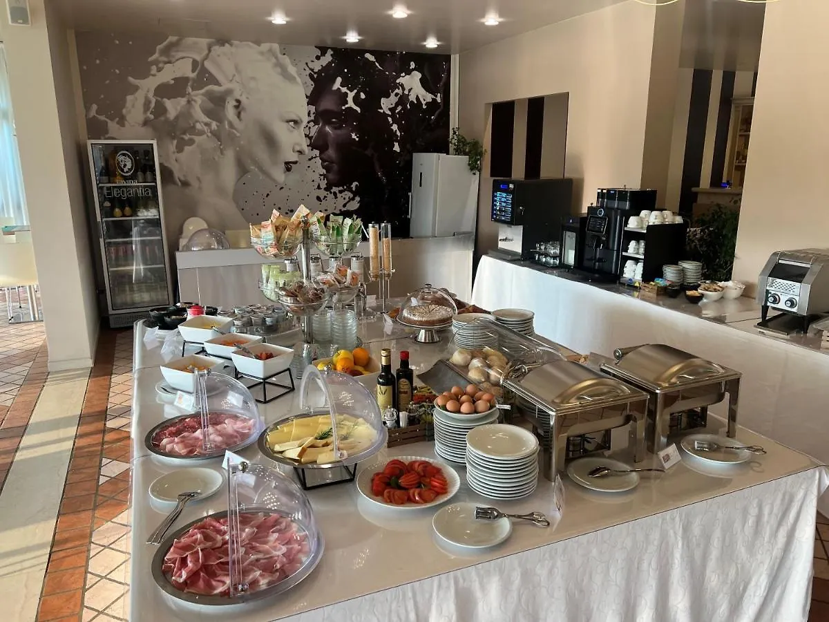 Le Terrazze Sul Lago Hotel & Residence Padenghe sul Garda Apart Otel