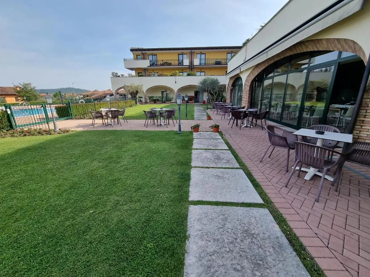 Le Terrazze Sul Lago Hotel & Residence Padenghe sul Garda 4*,  Italy