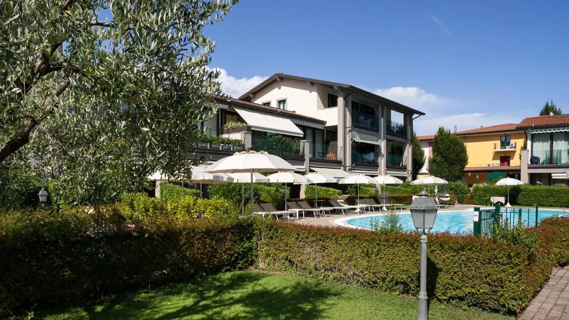 Le Terrazze Sul Lago Hotel & Residence Padenghe sul Garda 4*,  Italy